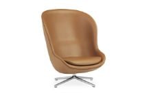 Bild von Normann Copenhagen Hyg High Lounge Chair SH: 40 cm – Brandy Leder/Aluminium