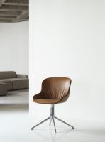 Bild von Normann Copenhagen Hyg Comfort Stühl SH: 46 cm – Brandy/Aluminium