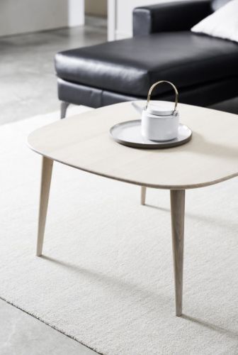 Thomsen Furniture Eichen-Couchtisch 80x80 cm – Weiß geölte Eiche