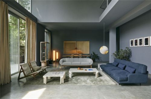GUBI Croissant Sofa SH: 46 cm - Eiche / Dedar Karakorum 004