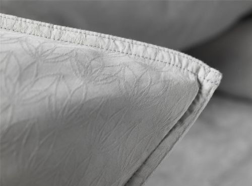 FDB Møbler R34 Tulip Bettset mit Knöpfen 140x200 cm - Hellgrau