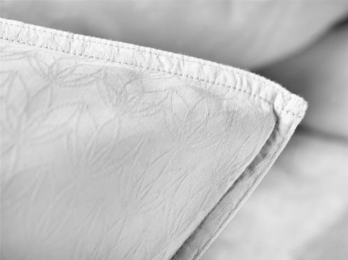FDB Furniture R34 Tulip Bettset mit Knöpfen 140x220 cm – Weiß
