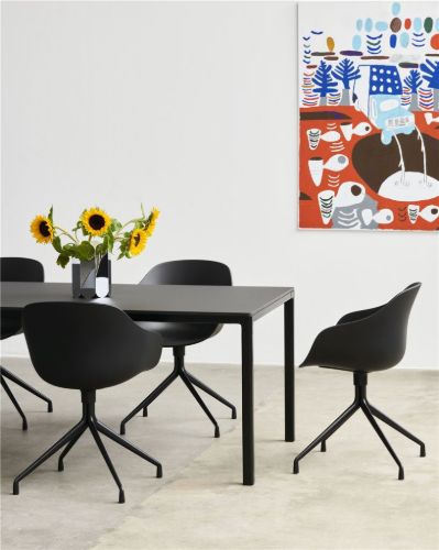 HAY AAC 220 About A Chair H: 82 cm - Schwarz pulverbeschichtetes Alu 4-Stern-Drehgelenk/Schwarz