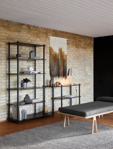Woud Elevate Regalsystem 13 – Schwarz
