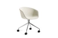 Bild von HAY AAC 25 About A Chair SH: 46 cm – Poliertes Aluminium/Coda 100