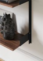 Bild von New Works Chamber Shelf 450 46x163,5 cm - Walnuss/Schwarz