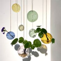 Bild von Studio About Hängende Blumenblase Mittel Ø: 11 cm - Gelb OUTLET