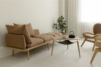 Bild von Umage Lounge Around 3-Sitzer-Sofa L: 231,6 cm – Dunkle Eiche/Zuckerbraun