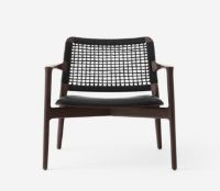 Bild von Vipp 488 Cabin Lounge Chair SH: 37 cm – Dunkle Eiche/Schwarzes Leder