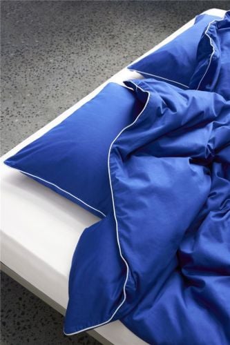 HAY Outline Kissenbezug 63 x 60 cm – Vivid Blau