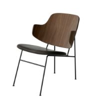 Bild von Audo Copenhagen The Penguin Lounge Chair SH: 42 cm – Walnuss/Leder Schwarz