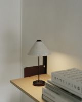 Bild von New Works Brolly Tragbare Tischlampe Ø: 16,5 cm – Leinen