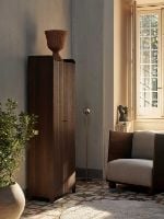 Bild von Ferm Living Sil Schrank hoch H: 200 cm – Eiche dunkel gebeizt