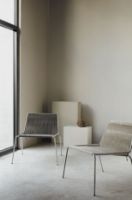 Bild von Thorup Copenhagen Noel Lounge Chair SH: 43 cm – Stahl/Grau