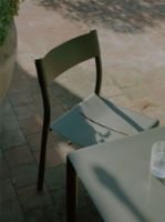 Bild von New Works May Chair Outdoor SH: 45 cm - Dunkelgrün