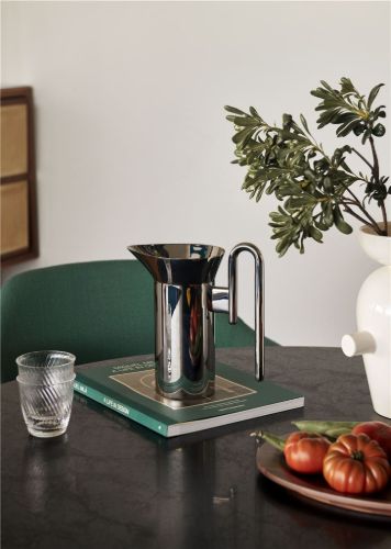 &Tradition Momento Krug JH38 1000 ml – Polierter Stahl
