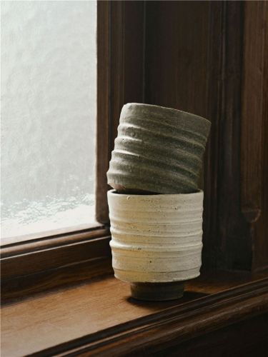 Ferm Living Serena Tasse H: 9 cm – gebrochenes Weiß