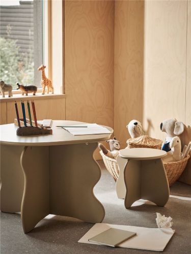 Ferm Living Slope Kindertisch H: 48 cm - Kaschmir