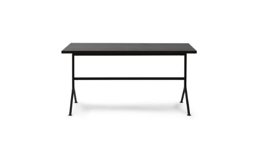Normann Copenhagen Kip Skrivebord 150x80 cm - Sort Stål/Mørkebrun Fyrretræ