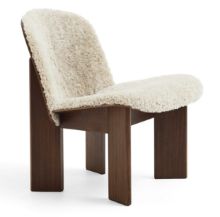 Bild von HAY Chisel Lounge Chair Polstret SH: 39 cm – Lackierter Walnuss/Schaffell Mohawi 21