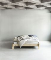 Bild von Normann Copenhagen Notch Bettgestell 160x200 cm – Kiefer