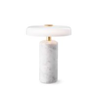 Bild von Design By Us Trip Tragbare Lampe H: 21 cm – Carrara-Marmor/Opal