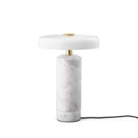 Bild von Design By Us Trip Tragbare Lampe H: 21 cm – Carrara-Marmor/Opal