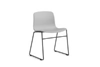 Bild von HAY AAC 08 About A Chair SH: 46 cm – Schwarz pulverbeschichteter Stahl/Beton