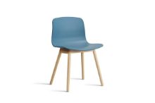 Bild von HAY AAC 12 About A Chair SH: 46 – Massive Eiche geseift/Azurblau