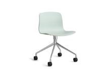 Bild von HAY AAC 14 About A Chair SH: 46 cm – Poliertes Aluminium/Dusty Mint