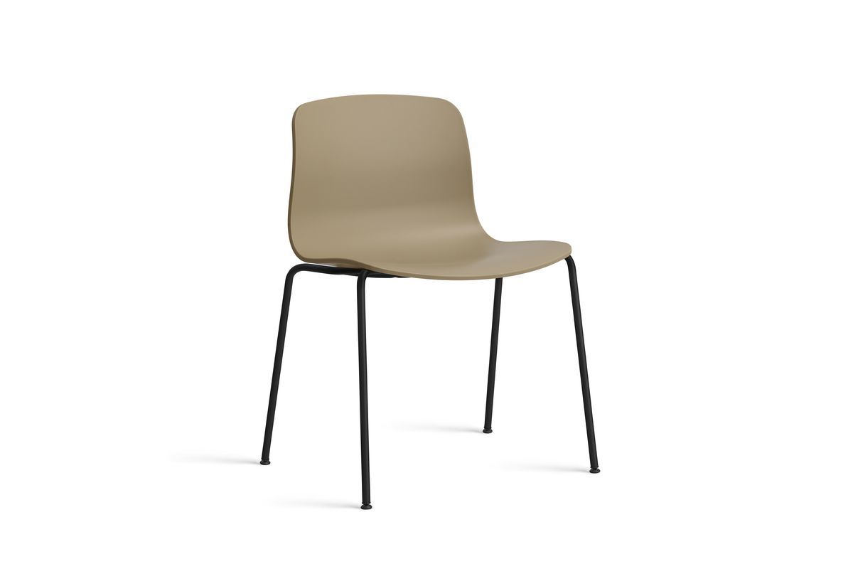 Bild von HAY AAC 16 About A Chair SH: 46 cm – Schwarz pulverbeschichteter Stahl/Ton