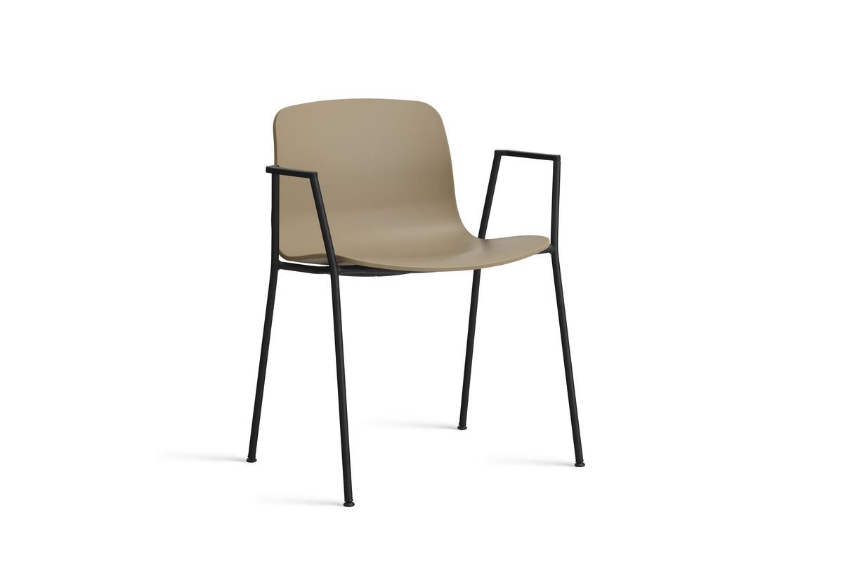 Bild von HAY AAC 18 About A Chair SH: 46 cm – Schwarz pulverbeschichteter Stahl/Ton