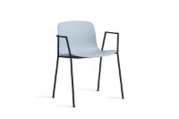 Bild von HAY AAC 18 About A Chair SH: 46 cm – Schwarz pulverbeschichteter Stahl/Schieferblau