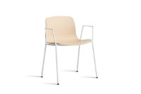 Bild von HAY AAC 18 About A Chair SH: 46 cm – Weiß pulverbeschichteter Stahl/Blasser Pfirsich