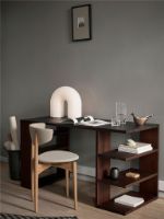 Bild von Ferm Living Edre Schreibtisch 137x65 cm - Dunkel gebeizte Kiefer