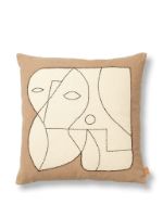 Bild von Ferm Living Figurenkissen 50x50 cm - Dunkles Taupe/Gebrochenes Weiß