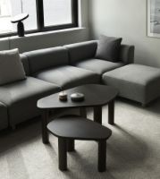 Bild von Normann Copenhagen Sculp Couchtisch groß 47 x 109 x 64 cm – Esche gebeizt