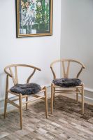 Bild von Natures Collection Sitzbezug aus neuseeländischem Schaffell, lange Wolle, rund Ø: 38 cm – Hellgrau OUTLET