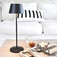 Bild von LOOM Design Modi Tischlampe H: 35,8 cm - Schwarz