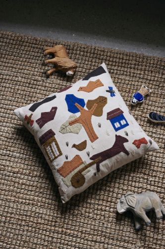 Ferm Living Village Kissen 40x40 cm - gebrochenes Weiß
