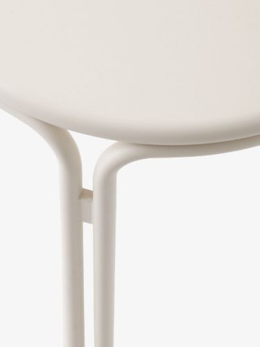 &Tradition Thorvald SC102 Space Copenhagen Outdoor-Beistelltisch Ø: 40 cm – Elfenbein