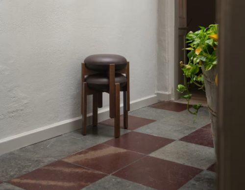 Fredericia Furniture 6830 Pioneer Hocker – Leder Primo/Räuchereiche