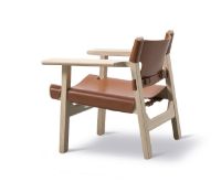 Bild von Fredericia Furniture 2226 Der spanische Stuhl von Børge Mogensen SH: 33 cm – Cognacfarbenes Leder/geölte Eiche