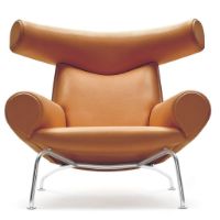 Bild von Fredericia Furniture 1000 Wegner Ox Chair SH: 36 cm – Cognacfarbenes Leder/verchromter Stahl