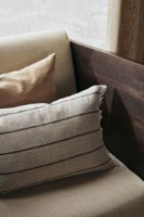 Bild von Ferm Living Calm Kissen 40x60 cm - Kamel/Schwarz