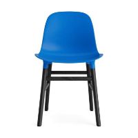 Bild von Normann Copenhagen Form Stuhl SH: 44 cm - Schwarze Eiche/Hellblau