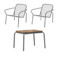 Bild von Normann Copenhagen Outdoor Vig Robinie Tisch + Vig Sessel Gartenmöbel-Set – Grau/geöltes Holz