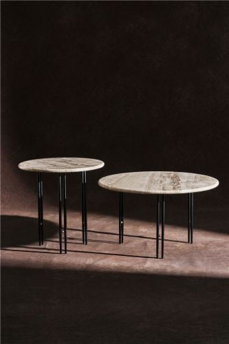 GUBI IOI Couchtisch rund Ø: 70 cm - Schwarz Seidenmatt/Messing Kugel/Geriffeltes Beige
