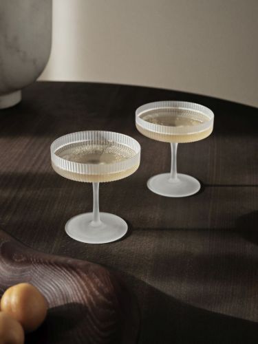 Ferm Living Ripple Champagneruntertasse 2er Set Ø: 10,5 cm - Milchglas