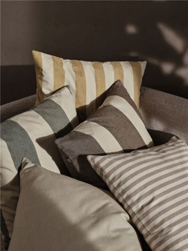 Ferm Living Strand Outdoor-Kissen 50x50 cm - Dunkles Flechten/Pergament
